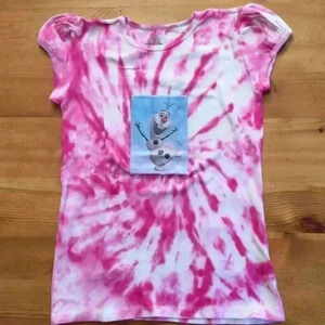New! Olaf handmade tie dye T-shirt.